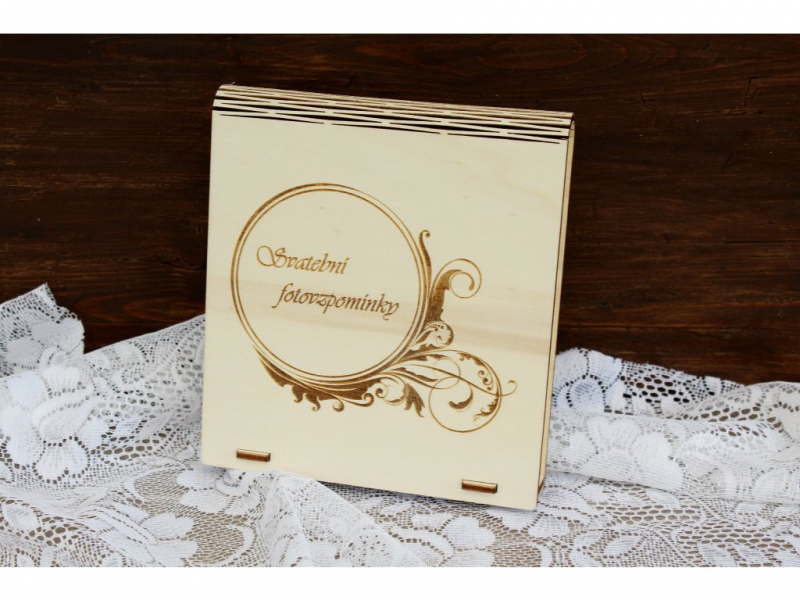 Svadobné knihy a fotoalbumy - Krabička na fotografie a USB flashdisk - Fotovzpomínky